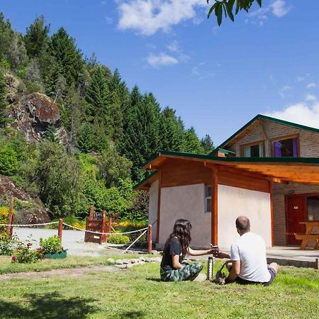 Huellas Hostel Lago Puelo Buitenkant foto