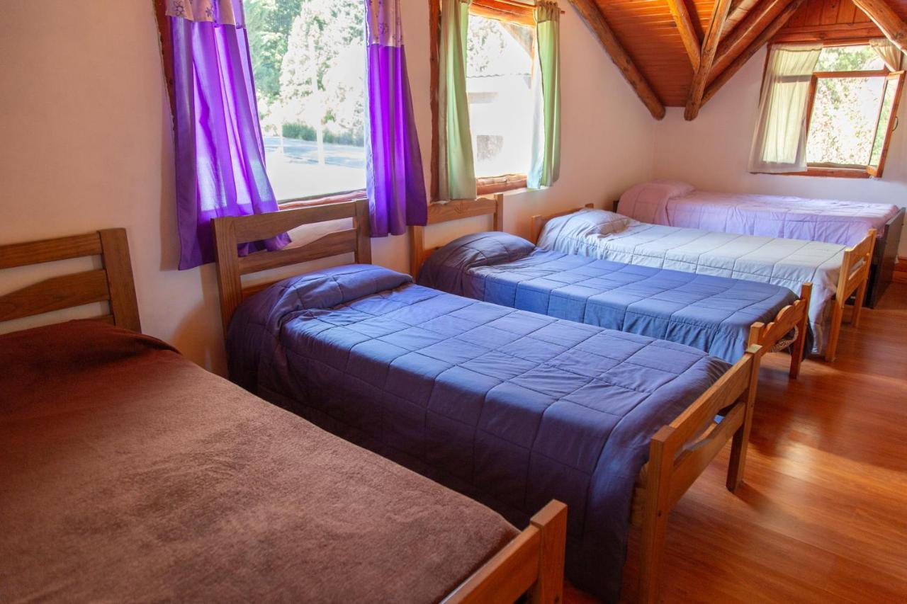 Huellas Hostel Lago Puelo Buitenkant foto