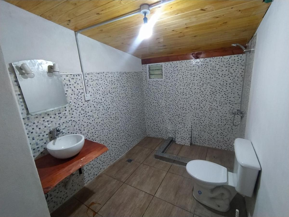Huellas Hostel Lago Puelo Buitenkant foto