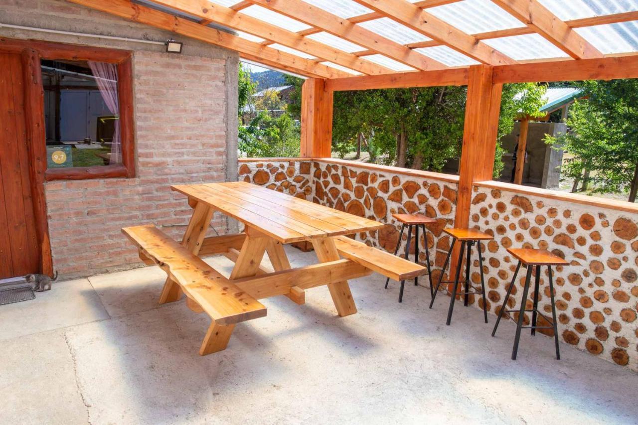 Huellas Hostel Lago Puelo Buitenkant foto